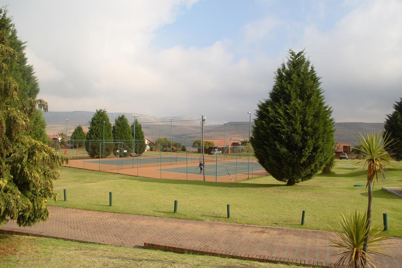 First Group Qwantani Hotell Harrismith Exteriör bild